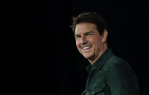 Tom Cruise Returns Golden Globes Awards In Protest Of HFPA