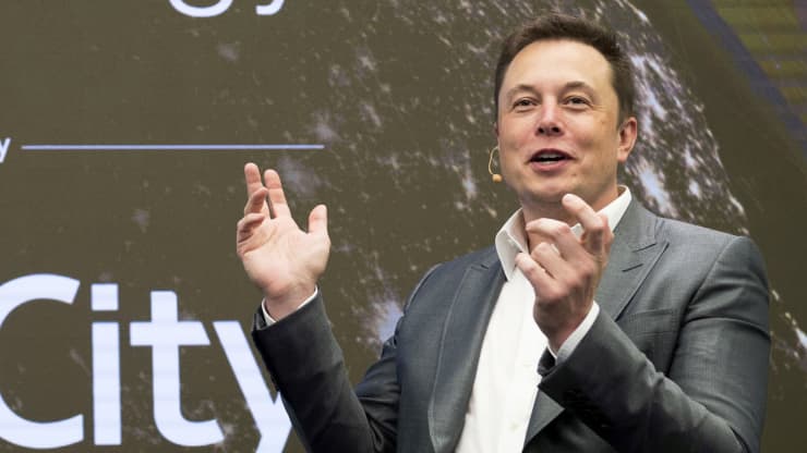 Tesla CEO Elon Musk Goes To Trial Monday To Defend $2.6 Billion SolarCity Acquisition