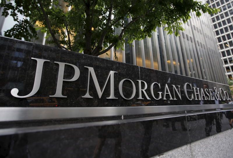 JPMorgan: Unvaccinated Workers To Stay At Home
