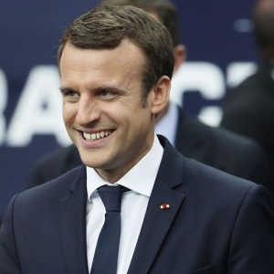 omicron-macron-plans-to-pressure-the-unvaccinated-to-get-vaccinated-but-the-opposition-kicks