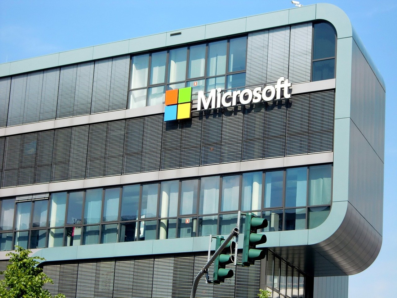 Microsoft: Hire Law Firm To Investigate Sexual Harassment Cases In Response To Investors ' Pressure