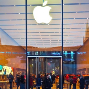 Apple: iPhone To Become a Direct Payment Terminal As It Will Accept  Credit Cards 