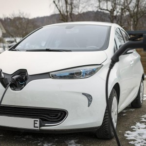 electric-vehicles-5-things-to-consider-before-buying-one