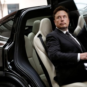 elon-musk-in-china-to-discuss-enabling-full-self-driving